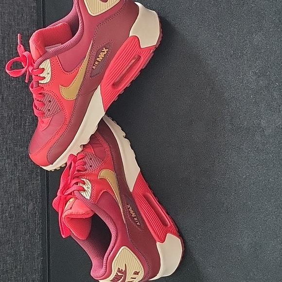 AIR MAX 90 LEATHER GS 'RED GOLD' Size 6.5y - Picture 9 of 9